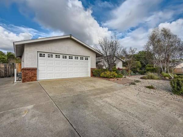 884 Red Hill Lane, San Marcos, CA 92069