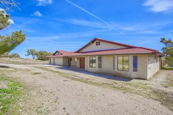 Oak Hills, CA 92344,9355 Kittering Road