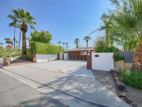 502 S Calle Santa Rosa, Palm Springs, CA 92264