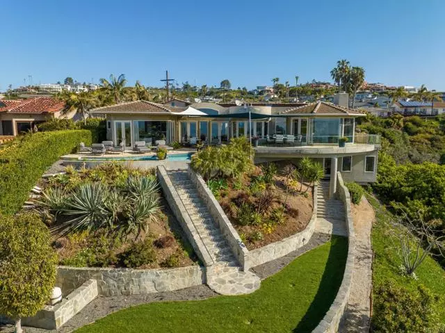 La Jolla, CA 92037,5551 Warbler Way