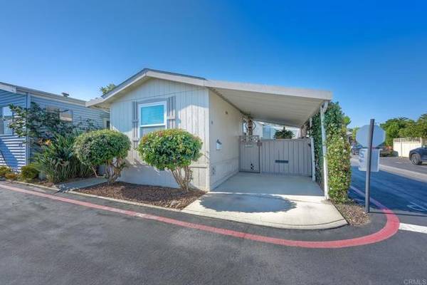 699 N Vulcan #43,  Encinitas,  CA 92024