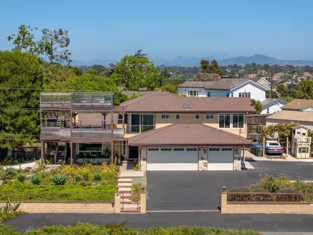 Solana Beach, CA 92075,528 Marview Drive