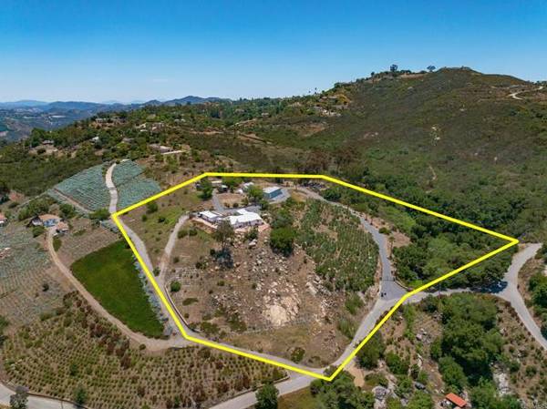 28816 Gordon Hill Rd, Valley Center, CA 92082