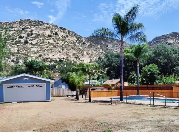 Ramona, CA 92065,25176 Poderio Drive