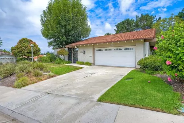 Laguna Woods, CA 92637,5001 Duverney