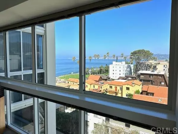 La Jolla, CA 92037,939 Coast Boulevard #10H