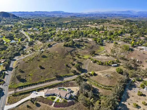 Fallbrook, CA 92028,477 Morro Hills