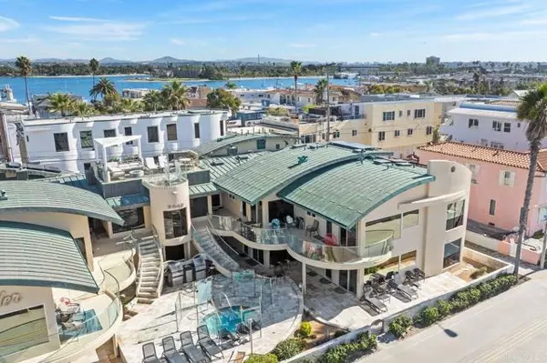 San Diego, CA 92109,3443 Ocean Front Walk #K