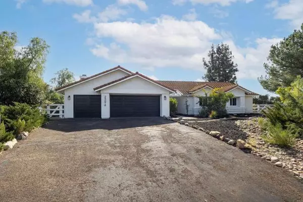 Alpine, CA 91901,2596 Camino Avena