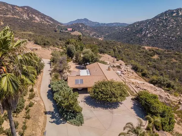 6467 Rainbow Heights Road, Fallbrook, CA 92028