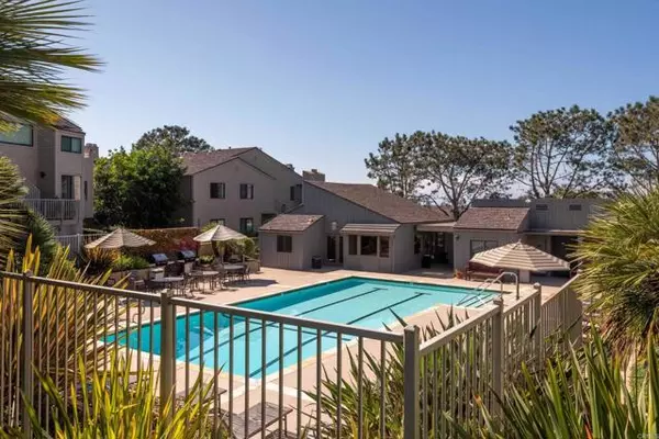 Del Mar, CA 92014,279 Stratford Court