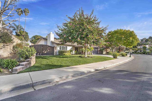 6534 Avenida Del Paraiso, Carlsbad, CA 92009