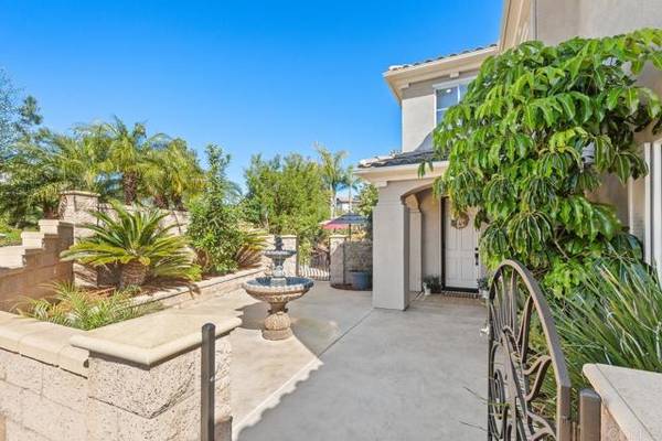 Carlsbad, CA 92010,3561 Knollwood Drive