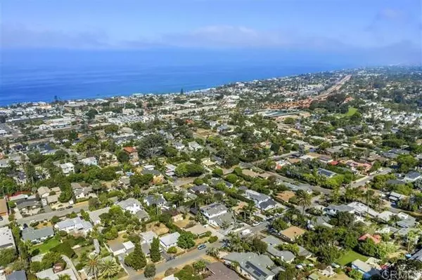 Encinitas, CA 92024,837 Stratford