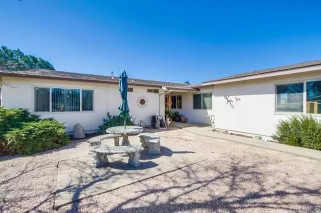 Ramona, CA 92065,1352 Franklin Lane