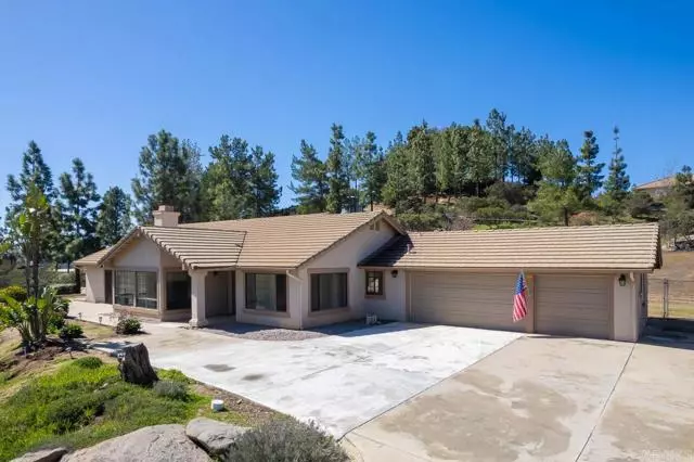 3531 E Victoria Dr, Alpine, CA 91901