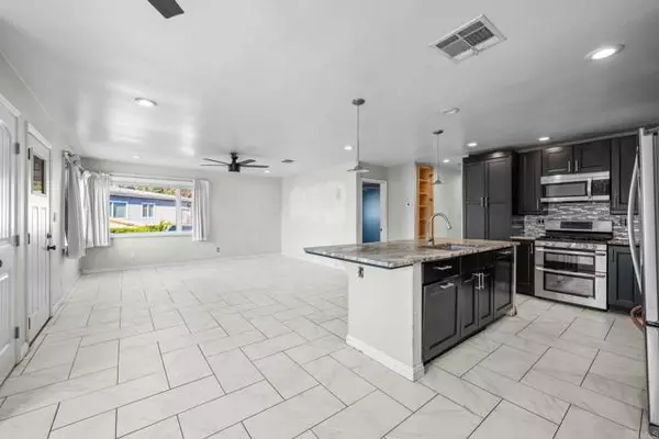 La Mesa, CA 91942,5845 Gregg Ct