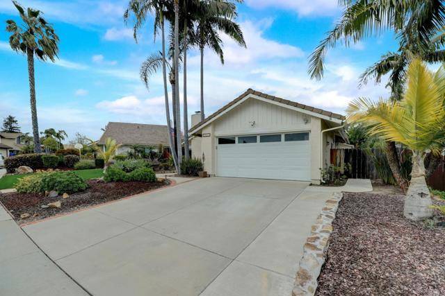 7962 Represa Cir, Carlsbad, CA 92009