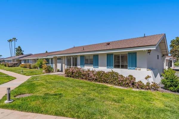 Oceanside, CA 92057,3755 Vista Campana N #31