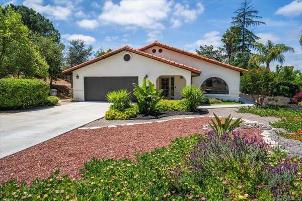 15804 Rainbird Road, Ramona, CA 92065