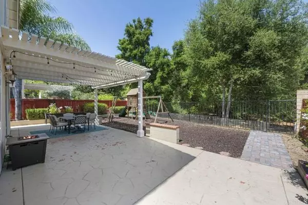 29745 Nandina Drive, Escondido, CA 92026