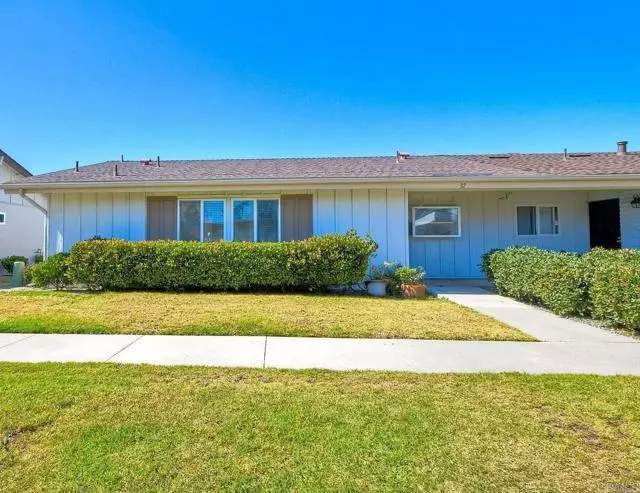 Oceanside, CA 92057,3660 Vista Campana N #32