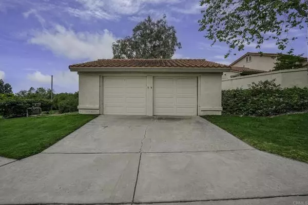 Carlsbad, CA 92011,6859 Briarwood Drive