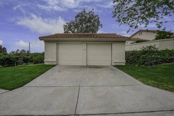 Carlsbad, CA 92011,6859 Briarwood Drive