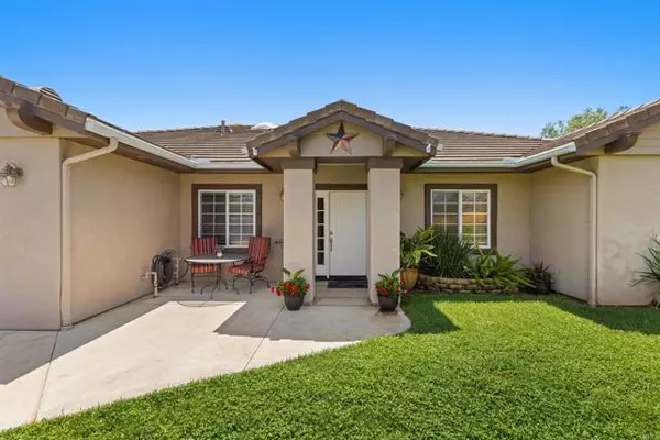 Fallbrook, CA 92028,1571 Pepper Tree Place