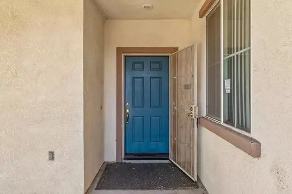 Perris, CA 92571,962 Sheffield Way