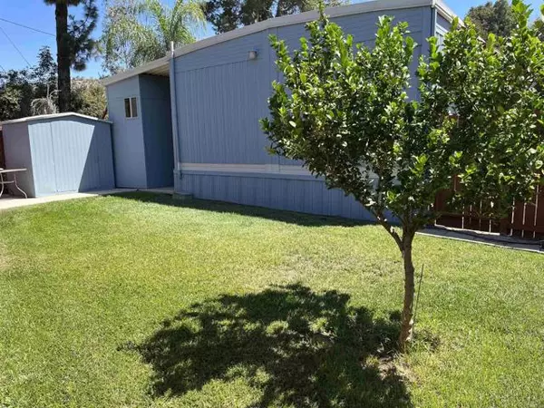 San Marcos, CA 92069,1299 Deer Springs #1