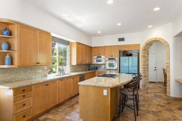 7212 Calidris Lane,  Carlsbad,  CA 92011