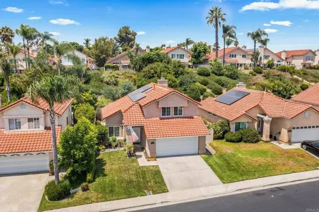 1733 Crystal Ridge Way, Vista, CA 92081