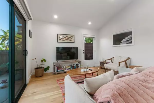 Encinitas, CA 92024,244 Delphinium Street