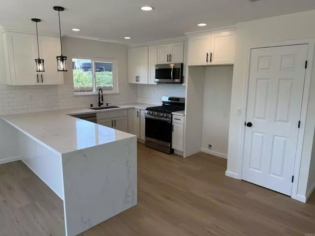 172 Dormae Lane, El Cajon, CA 92021