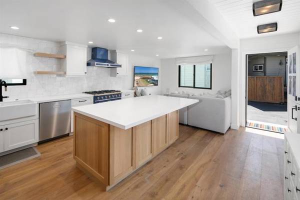 Encinitas, CA 92024,123 Jasper #29