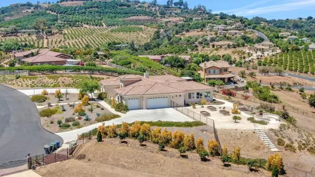 229 Circa Del Cielo, Fallbrook, CA 92028