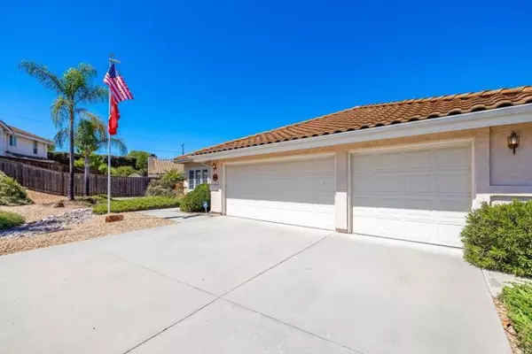 2050 Susan Court, Escondido, CA 92026