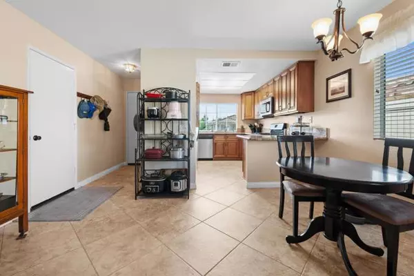 Menifee, CA 92585,28270 Via Cascadita