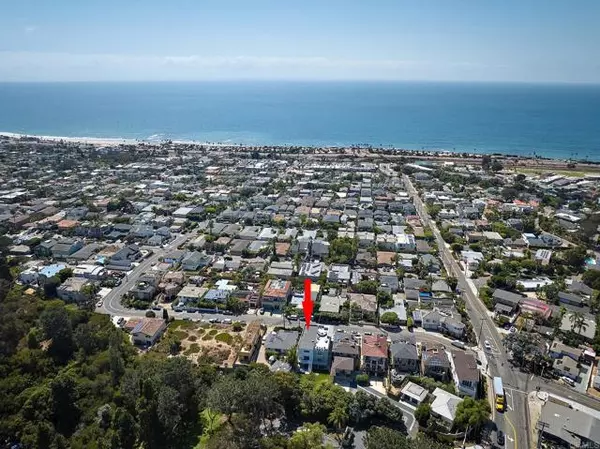 2035 MacKinnon Avenue,  Cardiff By The Sea,  CA 92007