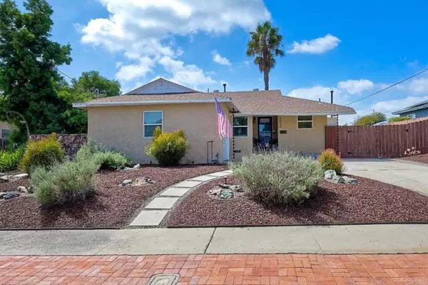 6030 Sinton Pl, La Mesa, CA 91942