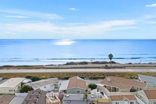 Carlsbad, CA 92011,6508 Oceanview Drive