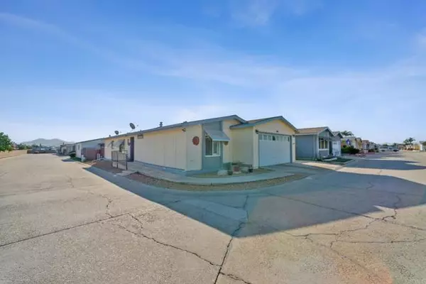 Menifee, CA 92586,27250 Murrieta #SPC 364