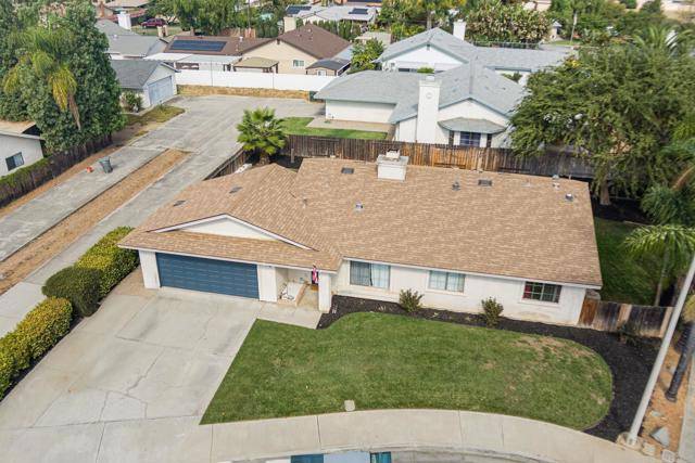 1044 Tabby Lane, Escondido, CA 92026