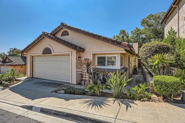 1885 Loreto Gln, Escondido, CA 92027