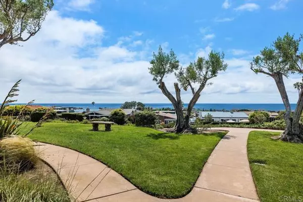 640 W Solana Circle #11, Solana Beach, CA 92075