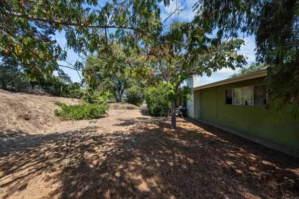 Vista, CA 92081,733 Matagual Drive