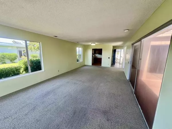 Oceanside, CA 92057,3747 Vista Campana #21