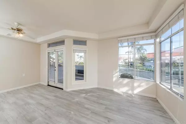 Oceanside, CA 92056,3375 Genoa Way #146