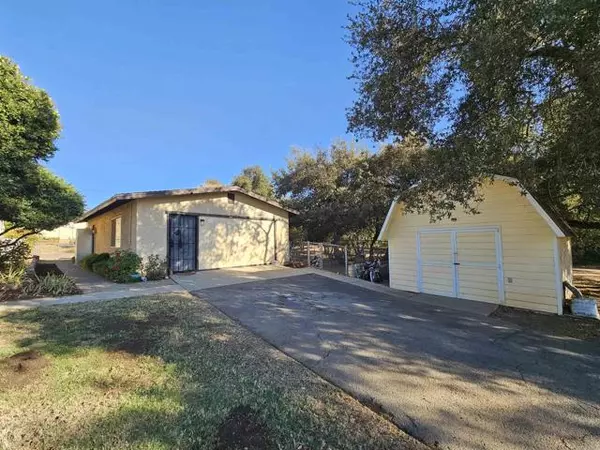 19087 Paradise Mountain Rd, Valley Center, CA 92082